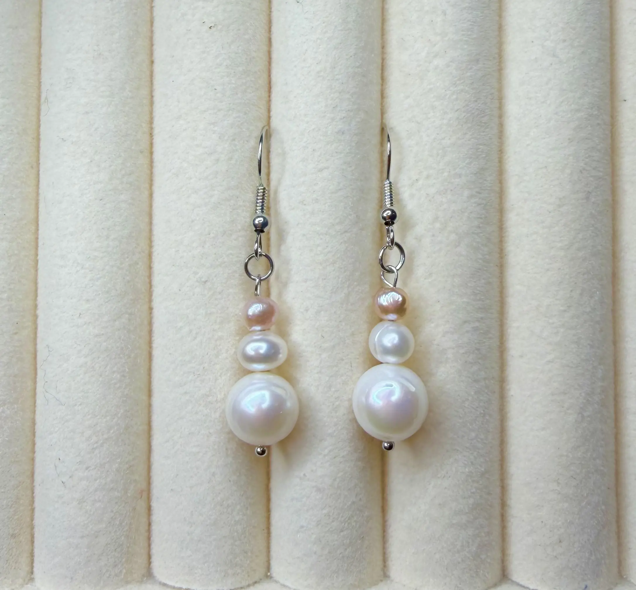 Ladder Pearl Dangling