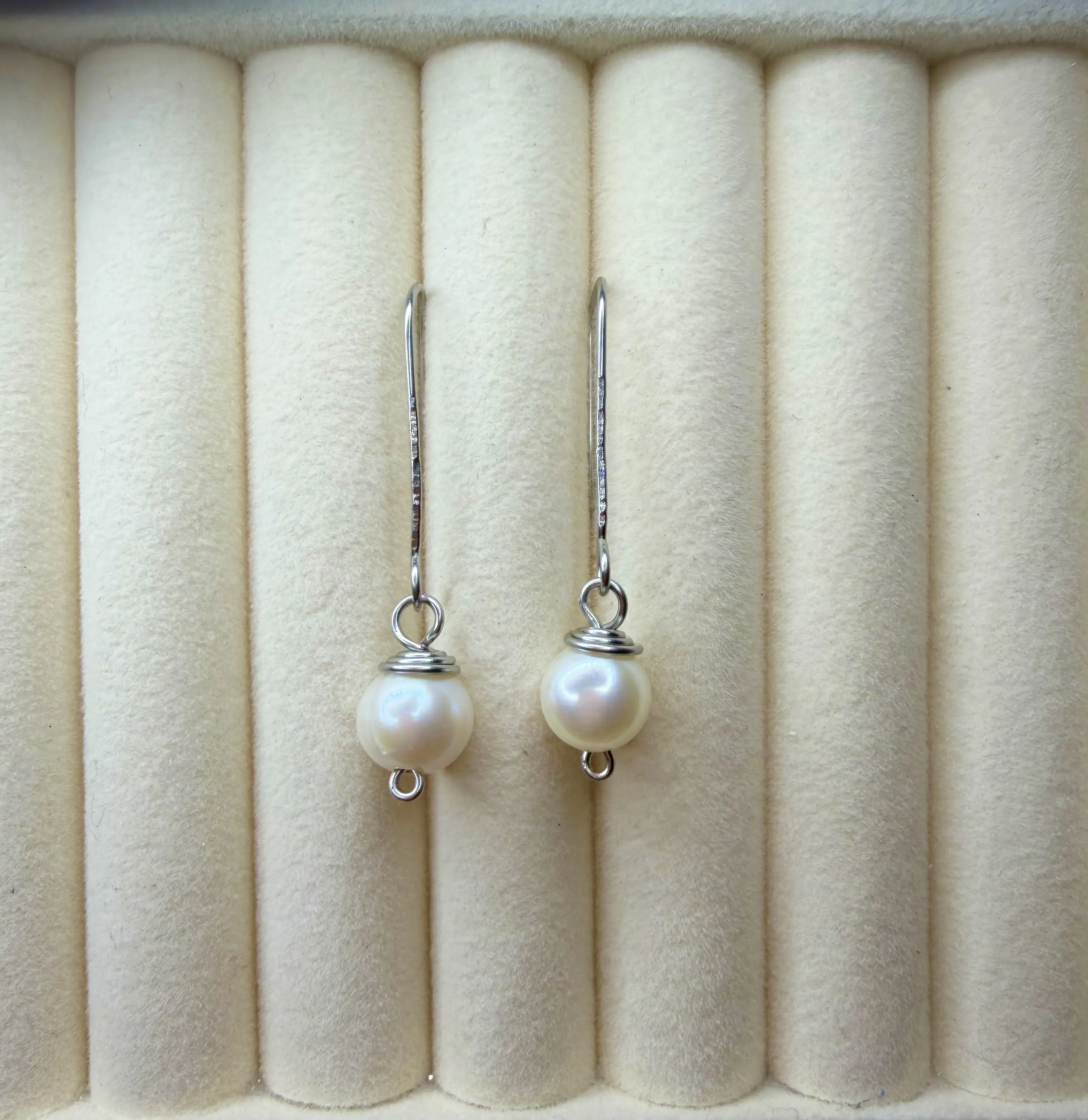 Simple Pearl Drop