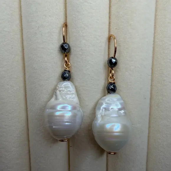 Hematite Pearl Earrings