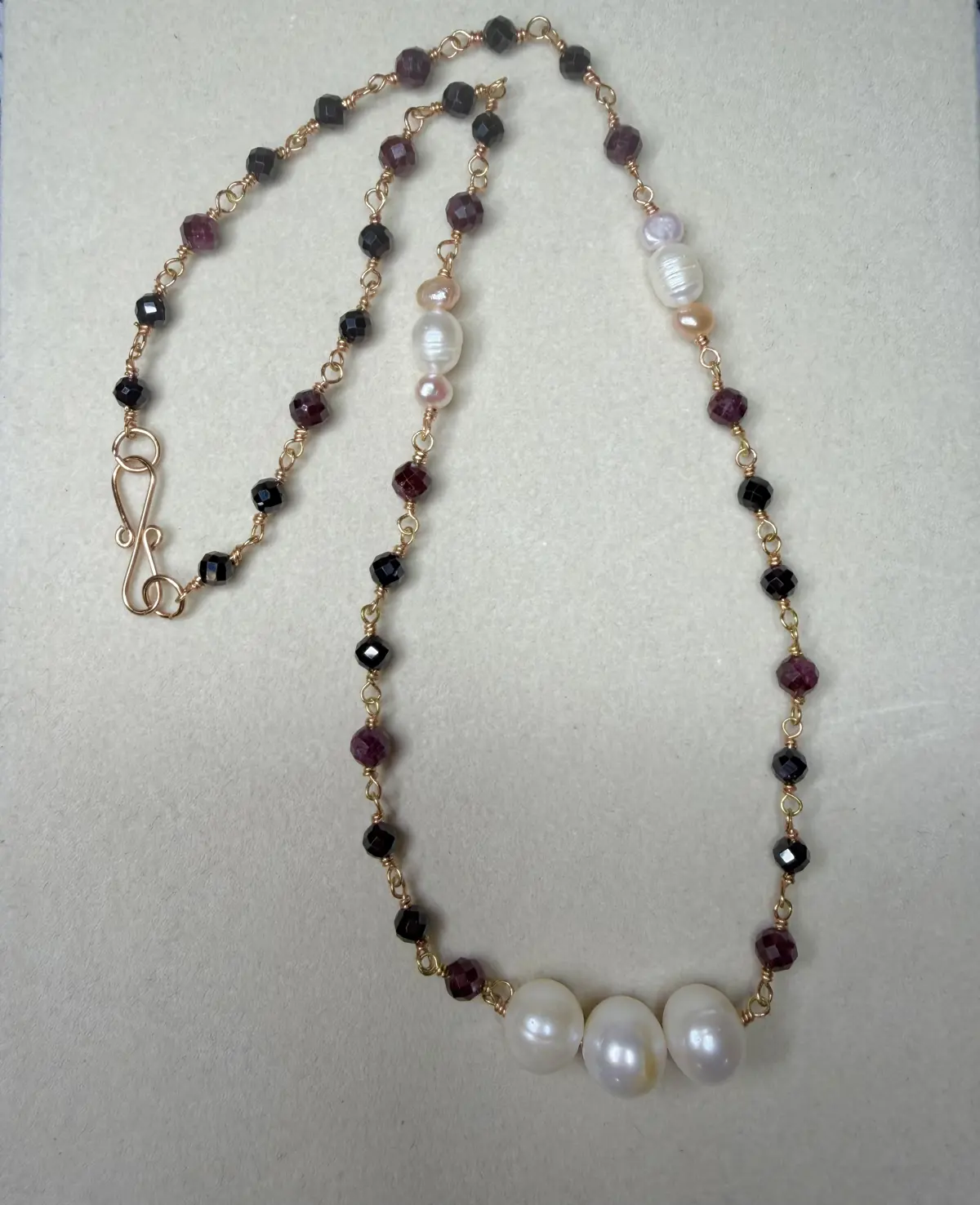 Multi-Gem Choker