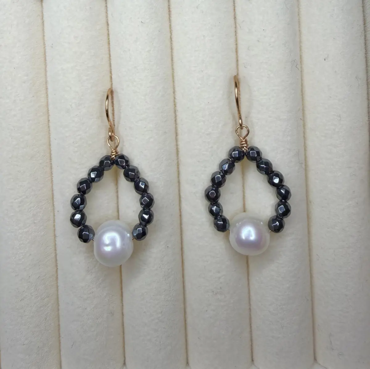 Hematite Pearl Earrings