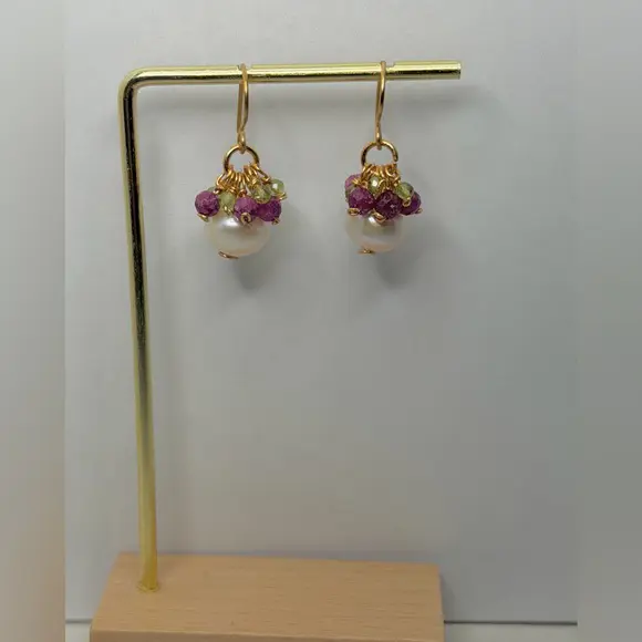 Peridot Ruby Pearl Earrings