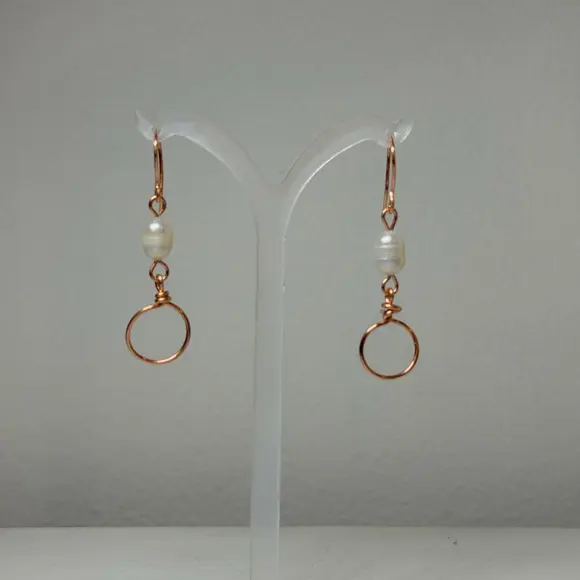 Ring Design Pearl Dangling Earrings 