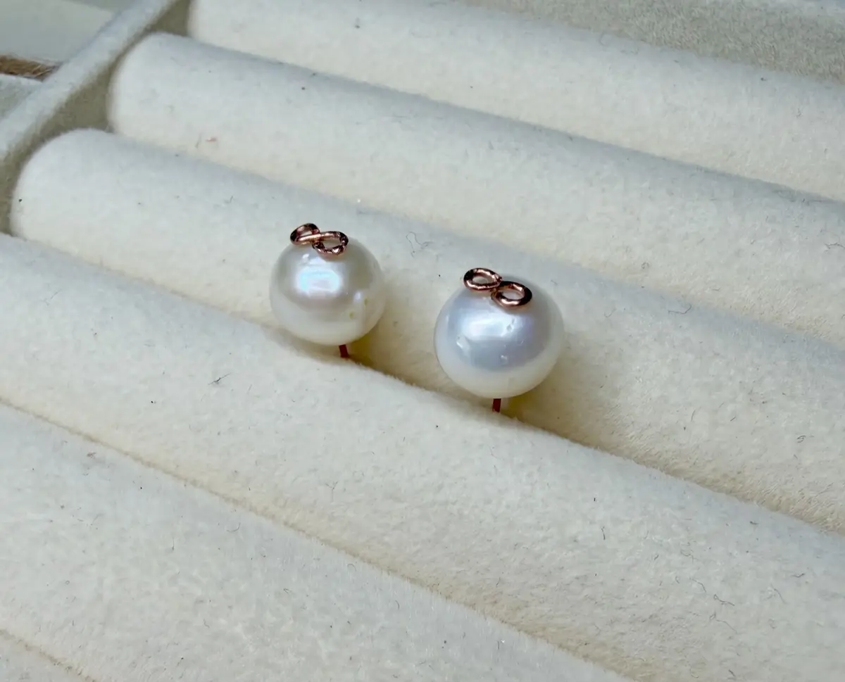 Infinity Pearl Stud
