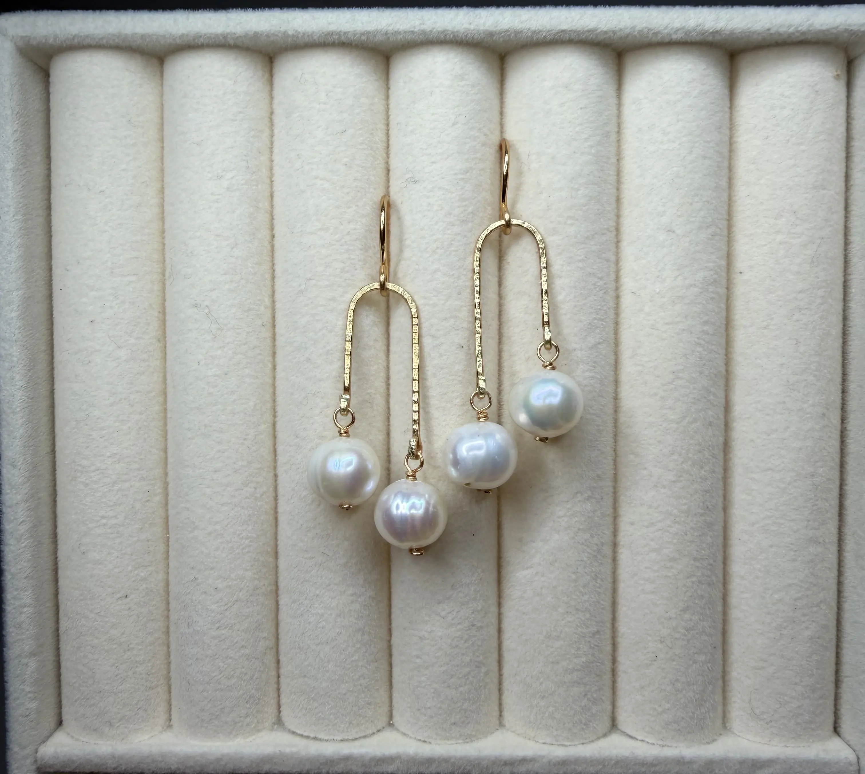 Hammered Pearl Earrings -Brass