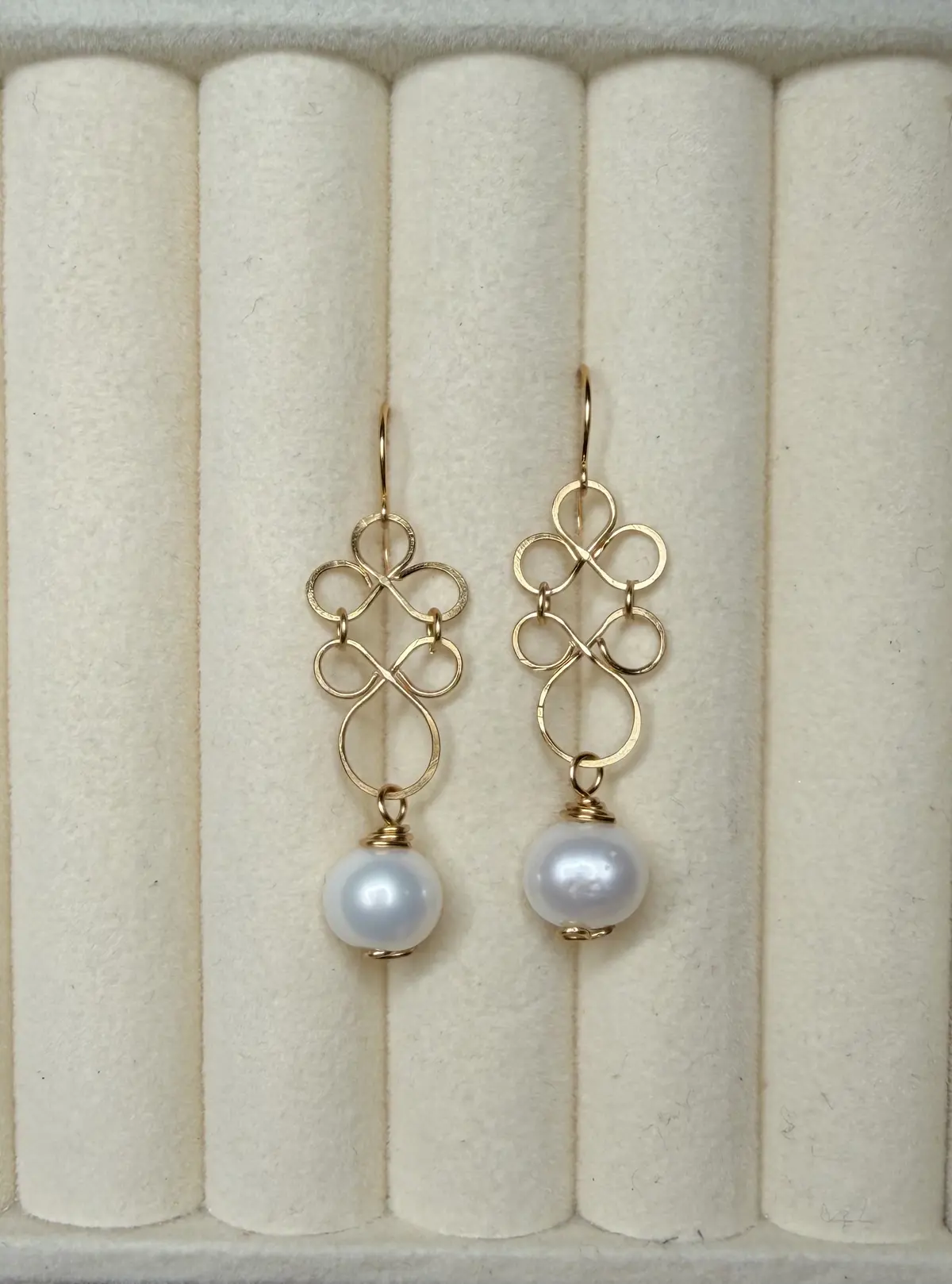 Hammered Filigree Pearl Drop